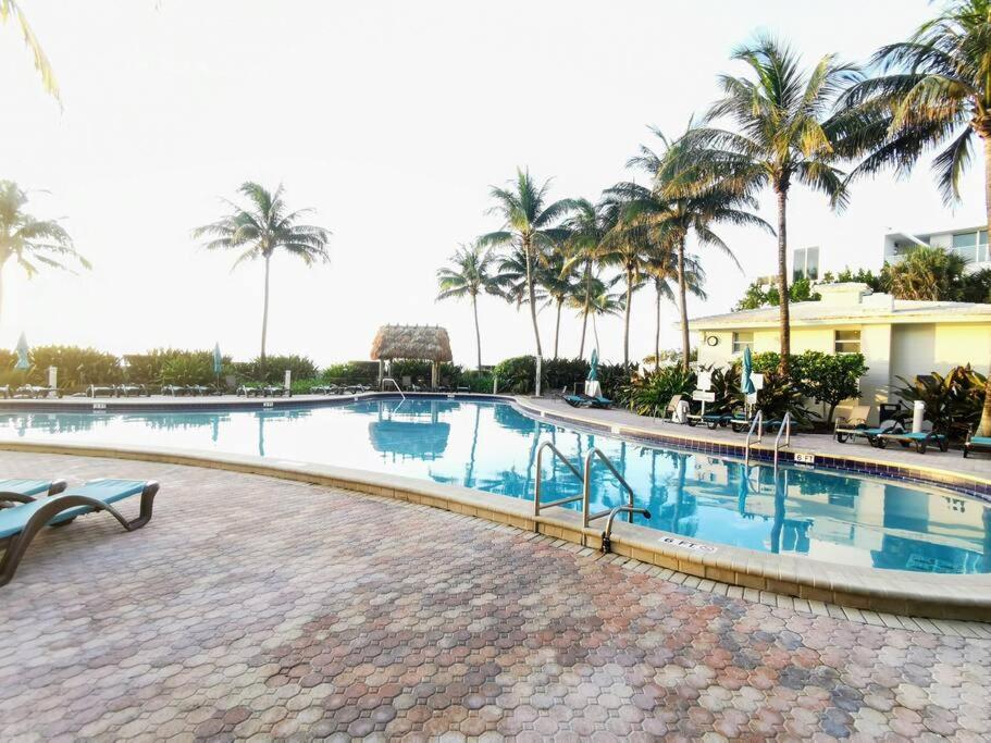 Luxury Stylish Oceanfront 2 Bedroom 2 Bathroom In Hollywood Fl Eksteriør billede