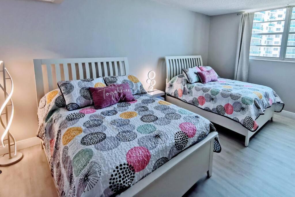 Luxury Stylish Oceanfront 2 Bedroom 2 Bathroom In Hollywood Fl Eksteriør billede