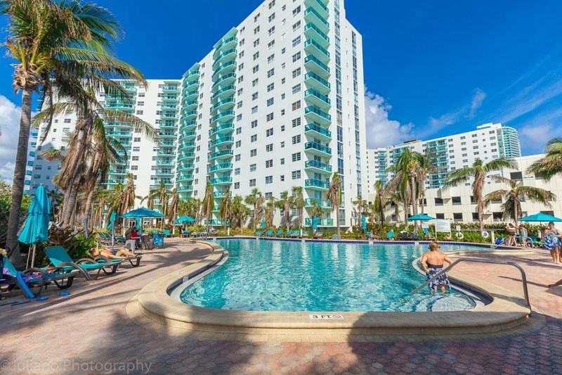 Luxury Stylish Oceanfront 2 Bedroom 2 Bathroom In Hollywood Fl Eksteriør billede